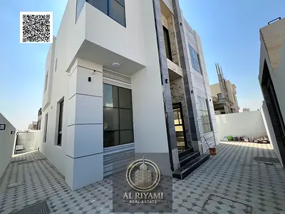 فيلا راقية للبيع في الزاهية جاردنز بموقع متميز