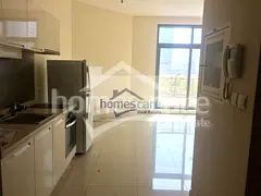 Studio Apartment in Claren Tower, Downtown