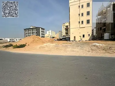 أرض تجارية مميزة في موقع استثماري رائع أرض تجارية للبيع في عجمان، منطقة الجرف الصناعية 3  قطعة أرض زاوية على شارعين المساحة: 818 متر مربع المساحة: 890