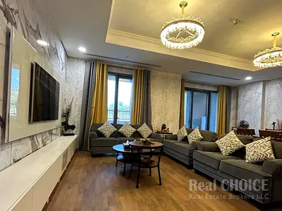 Luxury | 4-Bedroom Apartment | Private Garden