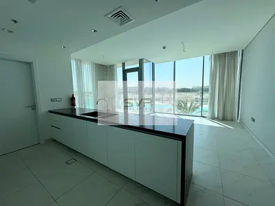 Full lagoon view | Vacant | Low floor