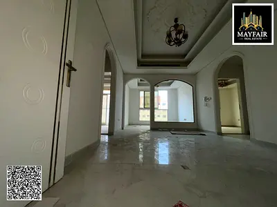 بنايه عائلات تشطيب مميز على شارع الشيخ محمد بن زايد مباشر