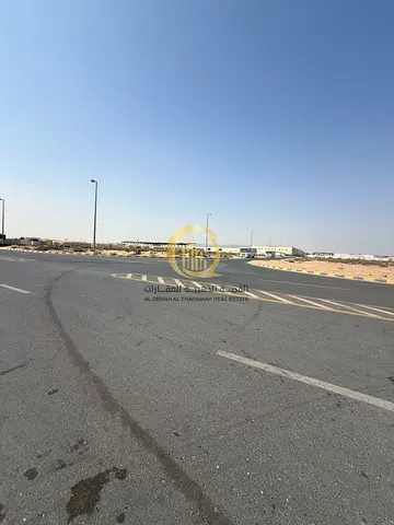 لقطه لقطه للبيع ارض صناعيه الحنو الصجعه الصناعيه اقساط سنه ونص  تملك حر للعرب مساحه 23,435 قدم  شارع 36 تاني قطعه من الشارع الجار