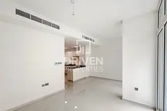Best Deal | Middle Unit | Back to Back | Spacious