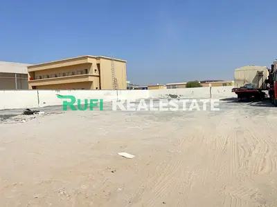15000 sqft, Yard for Rent in UMQ