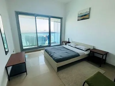 شقة بغرفة نوم واحدة في برج كورنيش | 1336 قدم مربع | 6000 فقط شهرياً