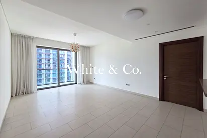 Vacant Unit | High Floor | Good Investment