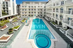 Ready to Move in | Pool View and Well Managed Apt