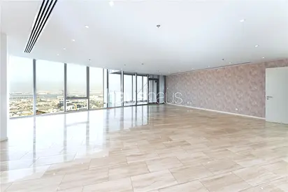 Exquisite Full Floor Sky Penthouse | 360 Views
