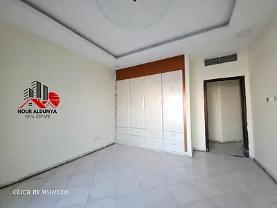 CLOSE TO STADIUM METRO.UPTO 1200SQFT 2BHK OFFICE . PARKING