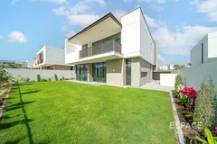 Park View | 5 Bedrooms | Large Plot