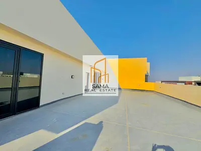 2bhk Available For family r75 brand new building with a huge big size room and balcony top room