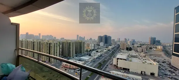 Big Size Studio with Balcony and Parking