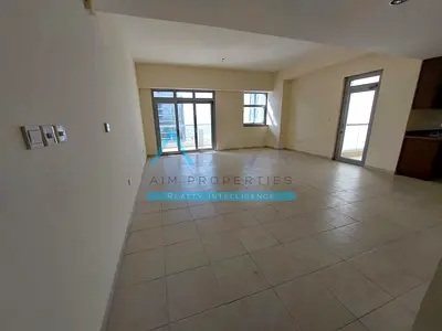 Bright One bedroom apartment in best community in Dubai with 2 balconies