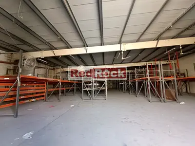 Fully Insulated Clean Warehouse with 7.5M Height