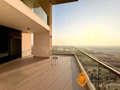 VIP SERVICES | BILLS INCLUDED | PRIME LOCATION