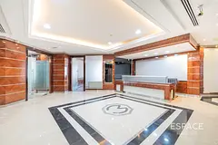 Entire Floor | High Floor | 13 Parking Spaces