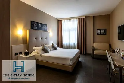 4 Star Luxury I Furnished I One Bedroom | Kitchen I Free Housekeeping IFree To Access Gym & Pool I 24/7 Security