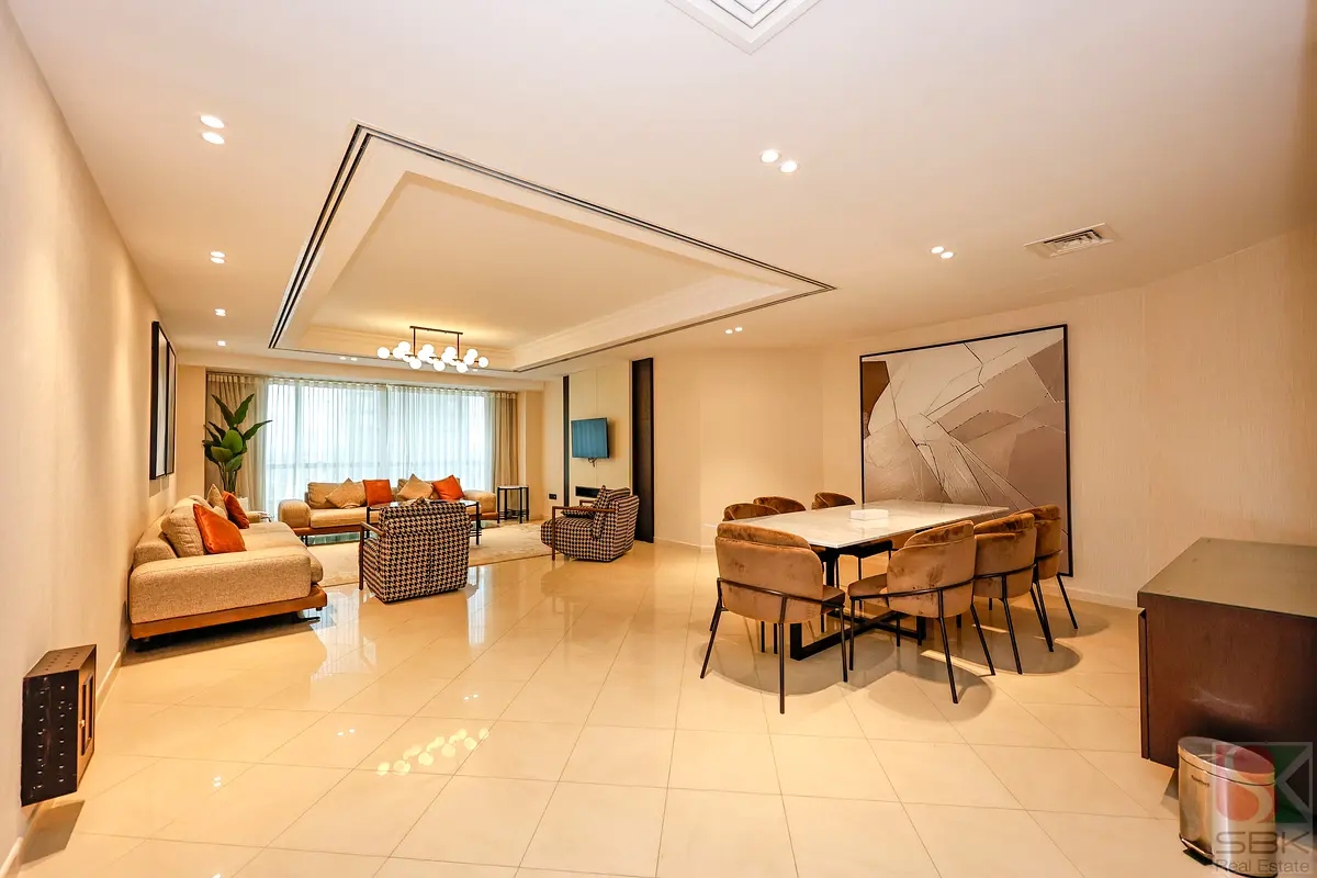 3 BR Flat Available-Chiller Free