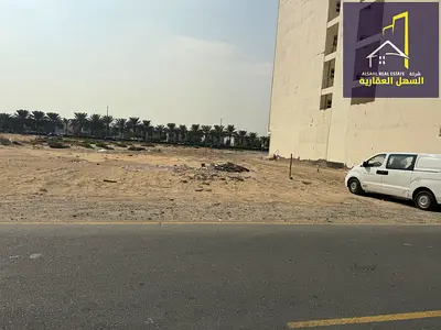 عرض خاطف من شركة السهل العقارية فيلا للبيع في النوف مجددة بالكامل ثلاث غرف ماستر و صالة ومجلس + ملحق و غرفة عامله المكيفات اسبلت - السعر 2.250.000 نها