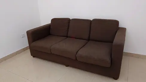 khalifa city sofa good condition