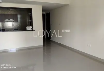 Well maintained apartment / Good location / Best Deal