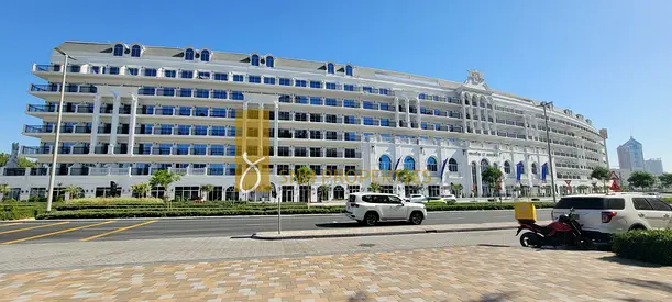 Unfurnished | spacious unit | prime location