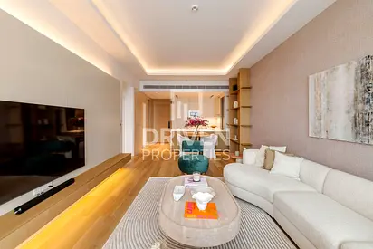 Lavish | Upgraded and Furnished | Canal View