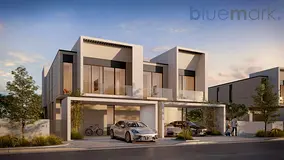 5 Bedrooms Villa in a Golf Course Neighborhood