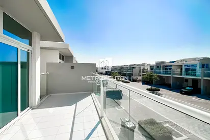 Spacious 3 Bed | RRM | Prime Location