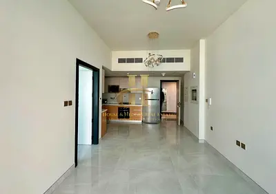 BRIGHT OPTION READY TO MOVE NEAT AND CLEAN APARTMENT