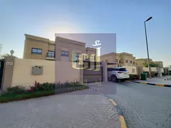 Elite Residence Huge SIze Villa With Gated Community 5Bed Rooms shoumous residential inasking 3.7 MI