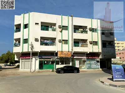 فرصة استثمارية مميزة – مبنى سكني تجاري للبيع (أرضي + طابقين)