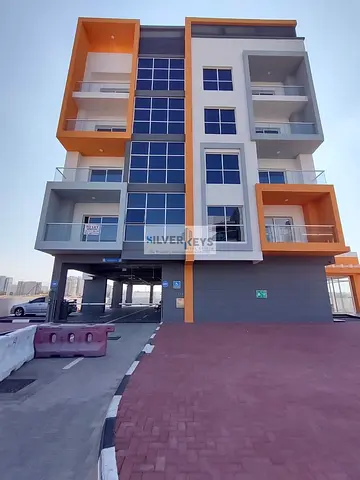 READY TO MOVE IN 1 BEDROOM + KIDS ROOM WITH BALCONY + PARKING + OPEN KITCHEN