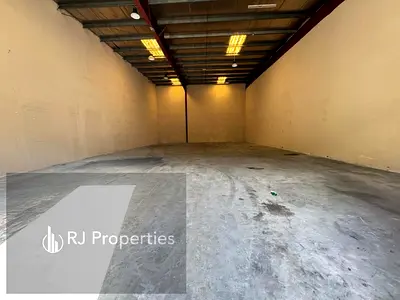 LUXURY warehouse for storage very prime lecation Business area ready to move Electricity 11kw only 190k