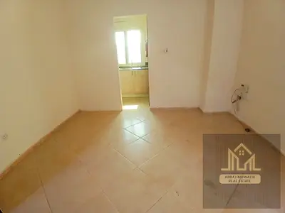 Ready to move apartment available prime location near safari Mall