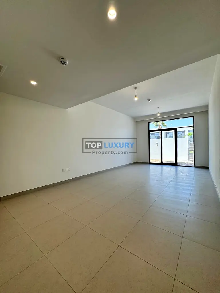 BRAND NEW | SPACIOUS LAYOUT | READY TO MOVE