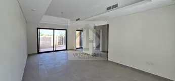 4Bedroom Villa SSC | MIDD | Freehold
