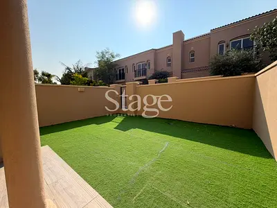 VASTU-COMPLIANT | VACANT SOON | LIGHT WOOD