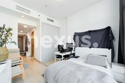 High Floor | Unfurnished | Posh living