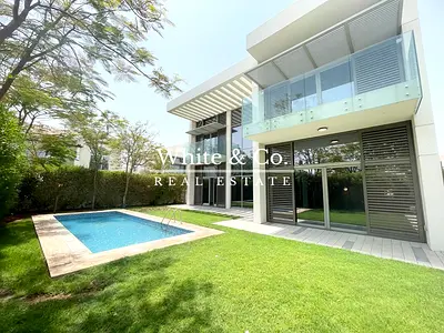 Large Plot 4 Bed | Vacant Now | Internal