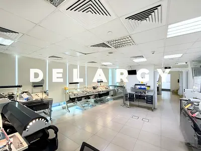 Fitted | Combined Unit | 2 Parking | High Floor