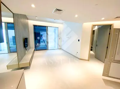 Resale | Astonishing MBR & Creek Views | High Floor
