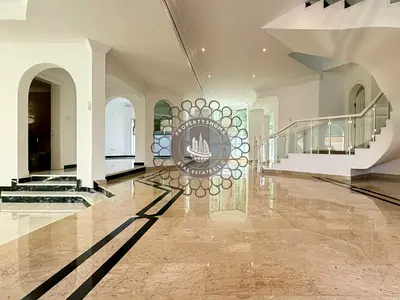 Stunning Residence | Pool & Garden | Vacant