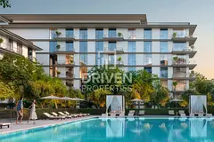Luxury Waterfront Living | Resale | High Floor