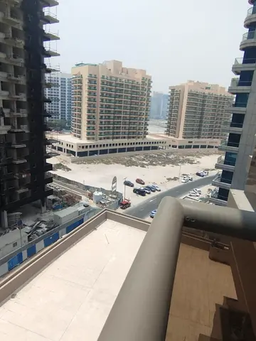 Modern Studio | Balcony | Prime Location in Elite6