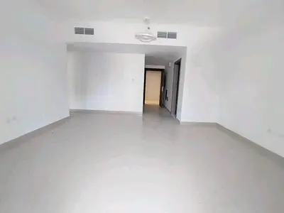 BRAND NEW BUILDING FIRST SHAFTING 1BHK 2WASHROOM WITH BALCONY WITH WALDROP COVER PARKING 24/7 SECURITY AMAZING LOCKION NEW MUWAILEH RENT  ONLY 45k  SH