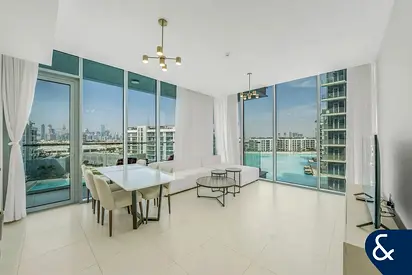 Corner Unit With Full Skyline & Lagoon Views