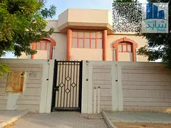 Big Villa / Big Yard / 6 Master Bedoom / Luxury Villa