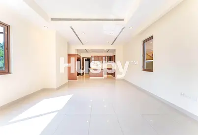 Single Row | Vacant | Private Garden